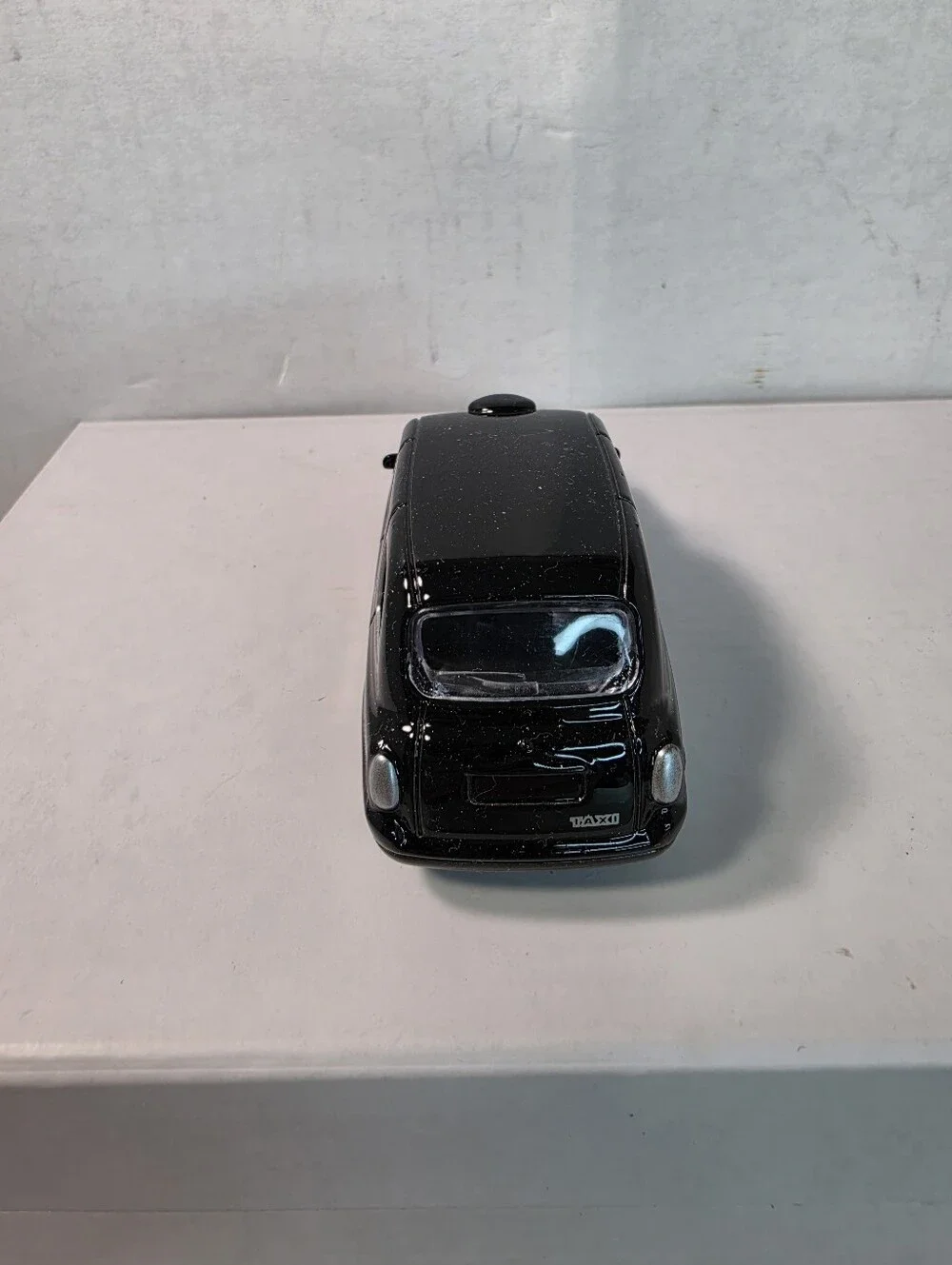 PLDZ (2022)  1:36 Scale   British London Taxi - Black - Die-cast